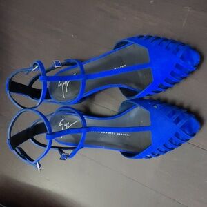 Giuseppe Zanotti Blue Cage Flat Suede Sandals (Used, Size 37.5 / US 7.5)